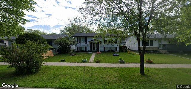 Larawan ng 815 Isbister Street sa Winnipeg, Manitoba