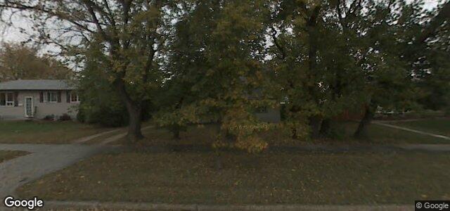 Photo of 871 Isbister Street in Winnipeg, Manitoba