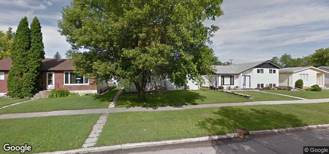 Larawan ng 892 Buchanan Boulevard sa Winnipeg, Manitoba