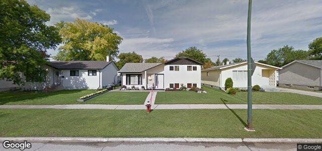 Larawan ng 896 Buchanan Boulevard sa Winnipeg, Manitoba