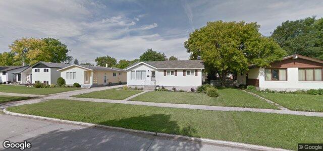Larawan ng 904 Buchanan Boulevard sa Winnipeg, Manitoba