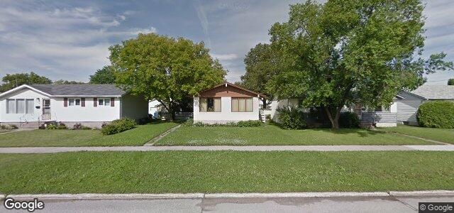 Larawan ng 908 Buchanan Boulevard sa Winnipeg, Manitoba