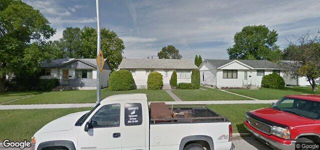 Larawan ng 916 Buchanan Boulevard sa Winnipeg, Manitoba