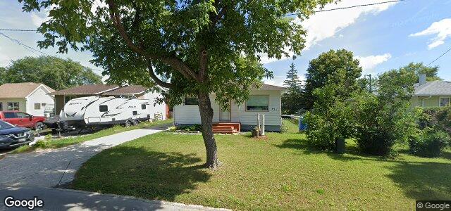 Larawan ng 921 Isbister Street sa Winnipeg, Manitoba