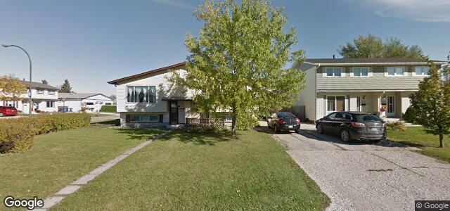Larawan ng 96 Bernadine Crescent sa Winnipeg, Manitoba
