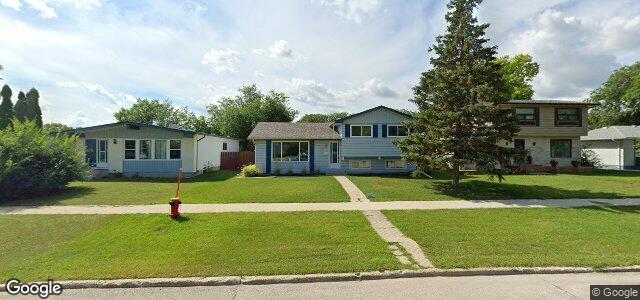 Larawan ng 962 Buchanan Boulevard sa Winnipeg, Manitoba