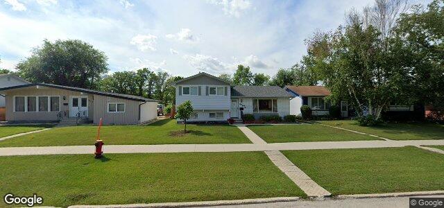 Larawan ng 982 Buchanan Boulevard sa Winnipeg, Manitoba