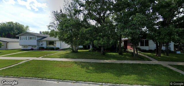 Larawan ng 986 Buchanan Boulevard sa Winnipeg, Manitoba