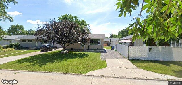 Larawan ng 99 Capulet Crescent sa Winnipeg, Manitoba