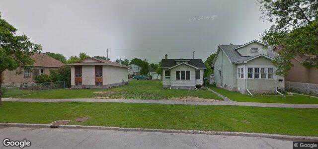 Larawan ng 1003 Manitoba Avenue sa Winnipeg, Manitoba