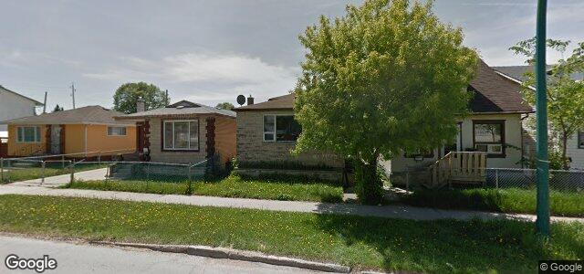Larawan ng 1004 Burrows Avenue sa Winnipeg, Manitoba