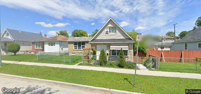 Larawan ng 1007 Burrows Avenue sa Winnipeg, Manitoba