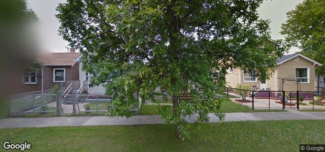 Larawan ng 1008 Alfred Avenue sa Winnipeg, Manitoba