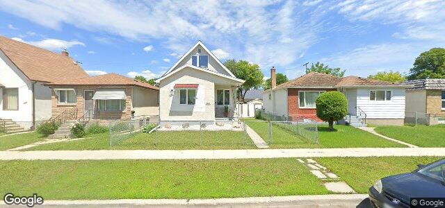 Larawan ng 1013 Burrows Avenue sa Winnipeg, Manitoba