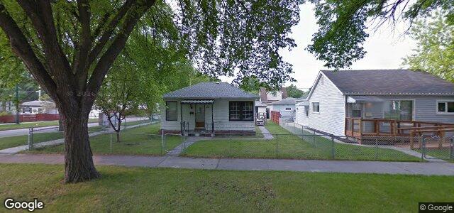 Larawan ng 1018 Boyd Avenue sa Winnipeg, Manitoba