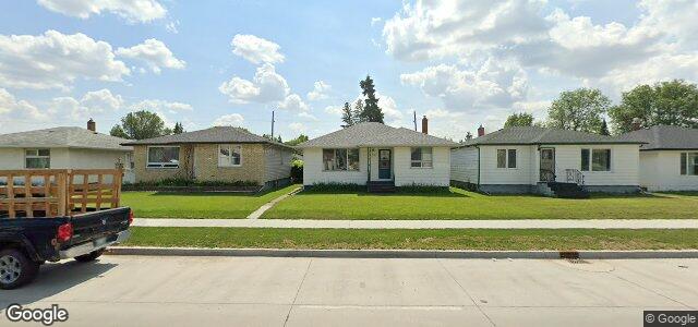 Larawan ng 1020 Mountain Avenue sa Winnipeg, Manitoba