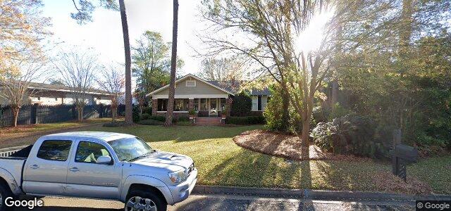 Larawan ng 1021 College Avenue sa Winnipeg, Manitoba