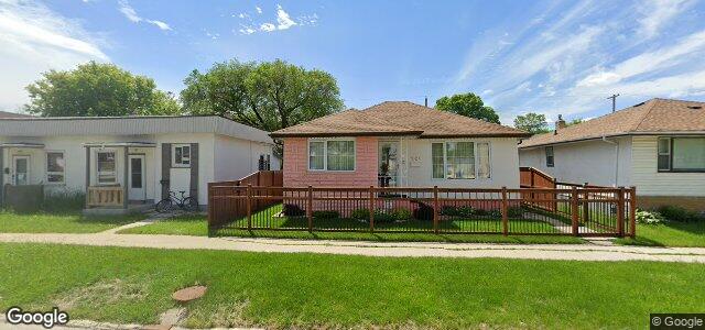 Larawan ng 1024 Burrows Avenue sa Winnipeg, Manitoba
