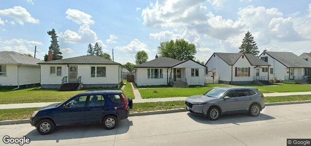 Larawan ng 1028 Mountain Avenue sa Winnipeg, Manitoba