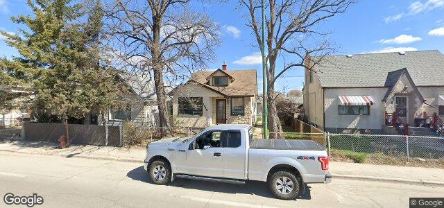 Larawan ng 1029 Selkirk Avenue sa Winnipeg, Manitoba