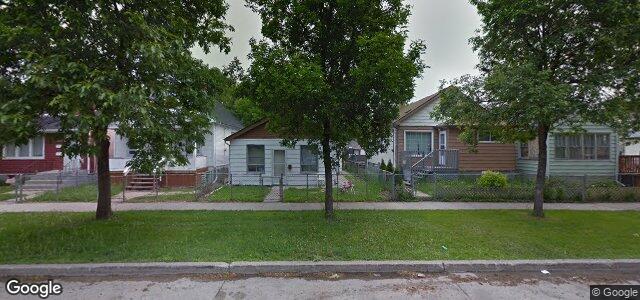 Larawan ng 1033 Aberdeen Avenue sa Winnipeg, Manitoba