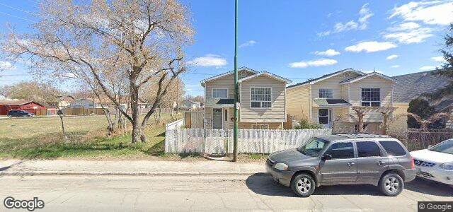 Larawan ng 1035 Selkirk Avenue sa Winnipeg, Manitoba
