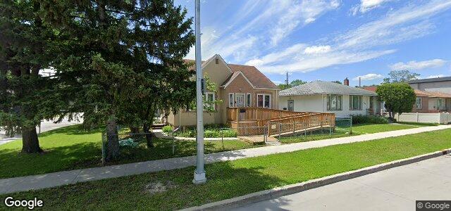 Larawan ng 1048 Burrows Avenue sa Winnipeg, Manitoba