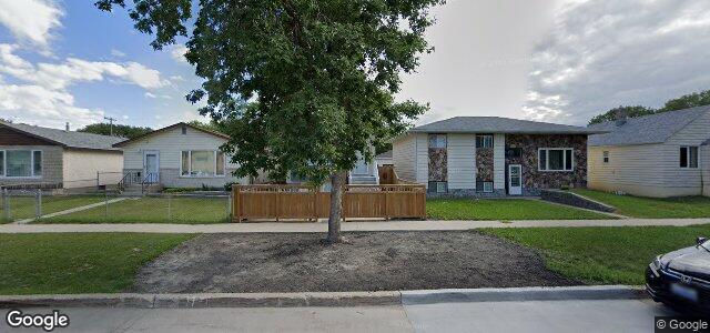 Larawan ng 1055 Aberdeen Avenue sa Winnipeg, Manitoba