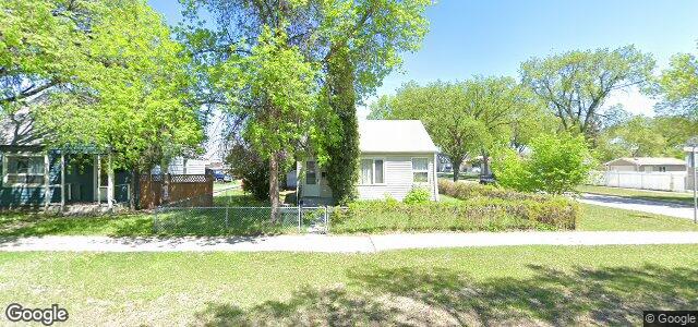 Larawan ng 1085 Redwood Avenue sa Winnipeg, Manitoba