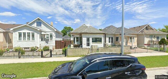 Larawan ng 1087 Burrows Avenue sa Winnipeg, Manitoba
