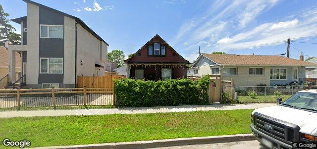 Larawan ng 1102 Burrows Avenue sa Winnipeg, Manitoba