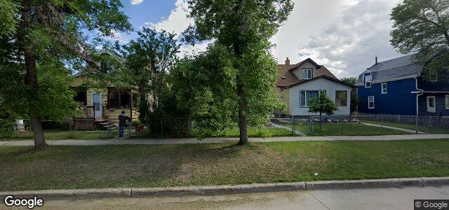 Larawan ng 1111 Aberdeen Avenue sa Winnipeg, Manitoba