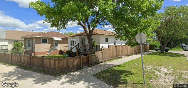 Larawan ng 739 Mcphillips Street sa Winnipeg, Manitoba