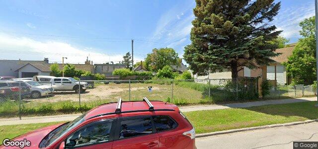 Larawan ng 790 Burrows Avenue sa Winnipeg, Manitoba