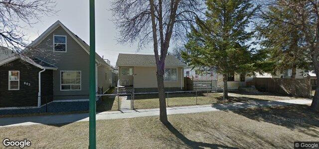 Larawan ng 806 Manitoba Avenue sa Winnipeg, Manitoba