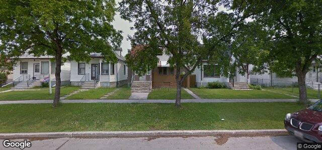 Larawan ng 811 Aberdeen Avenue sa Winnipeg, Manitoba