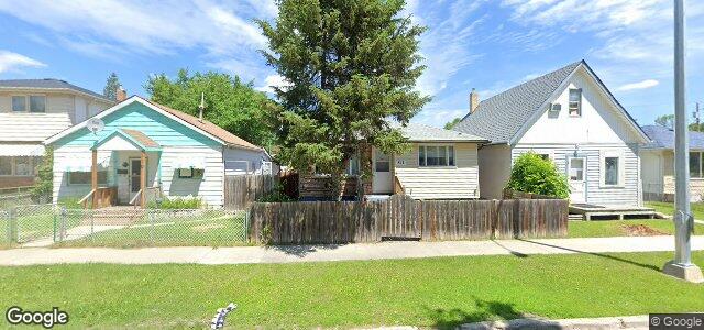 Larawan ng 811 Burrows Avenue sa Winnipeg, Manitoba