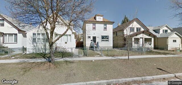 Larawan ng 813 Manitoba Avenue sa Winnipeg, Manitoba