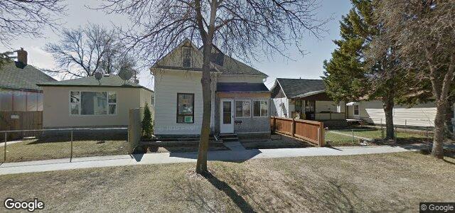 Larawan ng 820 Manitoba Avenue sa Winnipeg, Manitoba