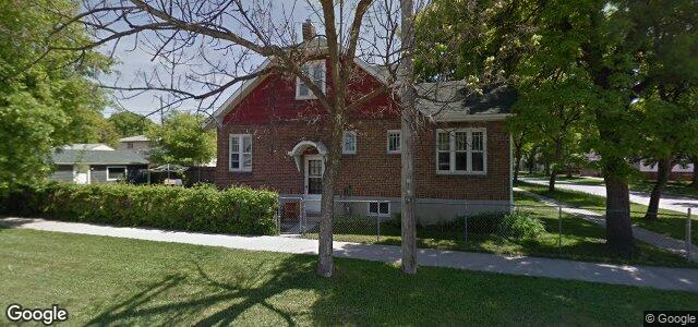 Larawan ng 829 Manitoba Avenue sa Winnipeg, Manitoba
