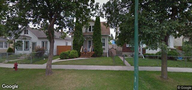 Larawan ng 858 Manitoba Avenue sa Winnipeg, Manitoba