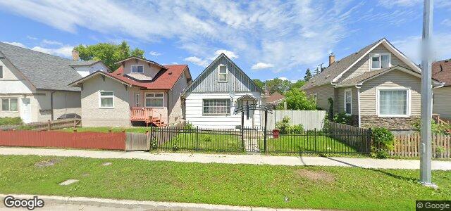 Larawan ng 865 Burrows Avenue sa Winnipeg, Manitoba