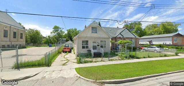 Larawan ng 868 Burrows Avenue sa Winnipeg, Manitoba