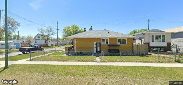 Larawan ng 874 Redwood Avenue sa Winnipeg, Manitoba