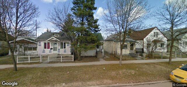Larawan ng 879 Aberdeen Avenue sa Winnipeg, Manitoba