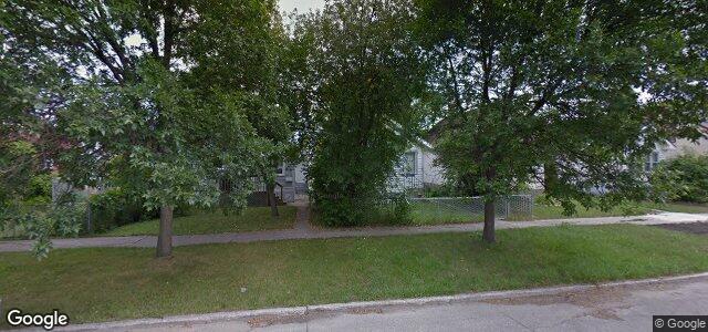 Larawan ng 903 Boyd Avenue sa Winnipeg, Manitoba