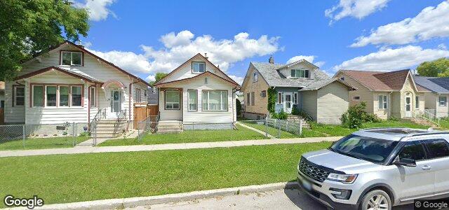 Larawan ng 903 Magnus Avenue sa Winnipeg, Manitoba