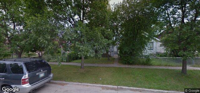 Larawan ng 905 Boyd Avenue sa Winnipeg, Manitoba