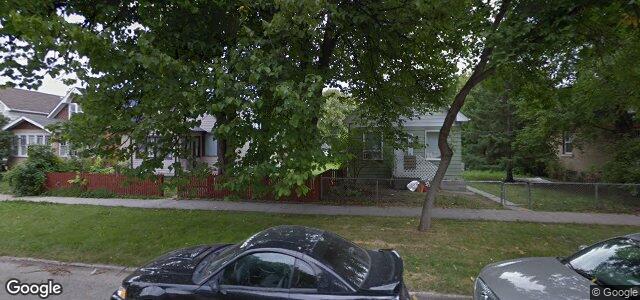 Larawan ng 907 Manitoba Avenue sa Winnipeg, Manitoba