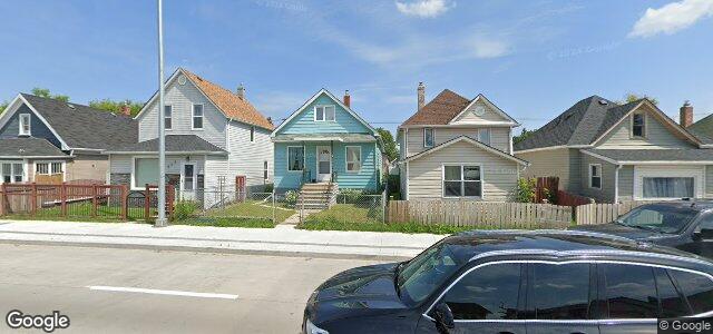 Larawan ng 907 Selkirk Avenue sa Winnipeg, Manitoba